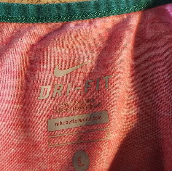 Nike Athletic Dri Fit Pink Short Sleeve Top Size L - Picture 3 of 9